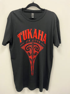 TUKAHA TEE - BLACK/RED